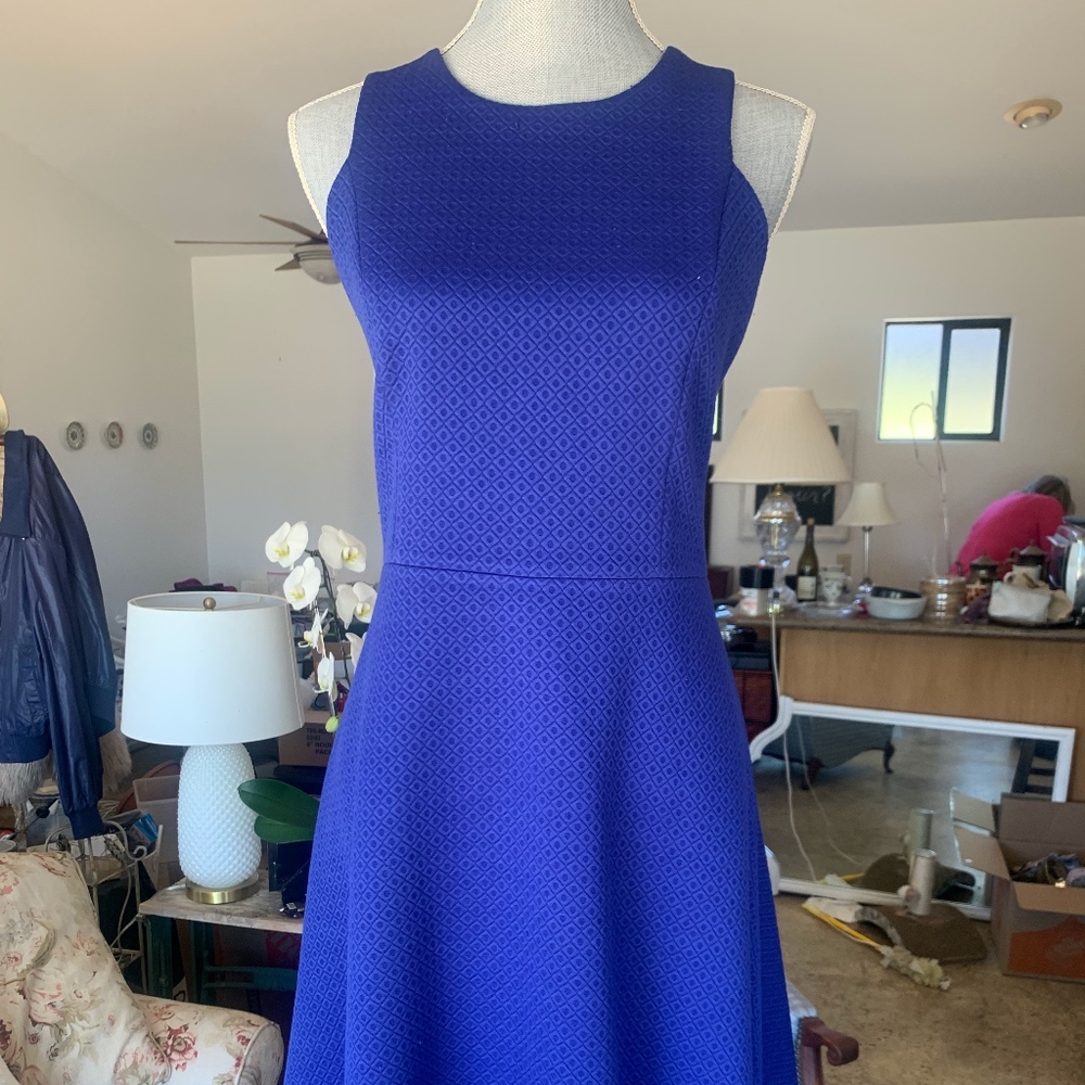 Sleeveless work dress